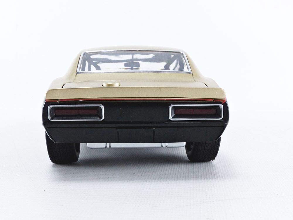 Amazon | 1967 Chevrolet Camaro 13 Smokey Yunick's Bonneville